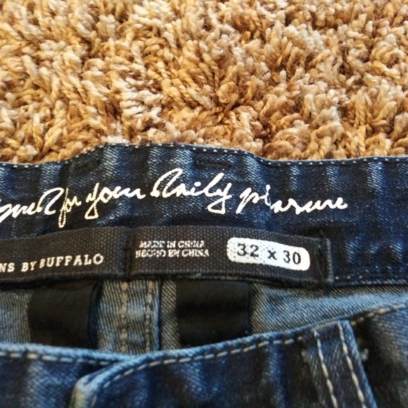 Jeans - Picture 2 of 4